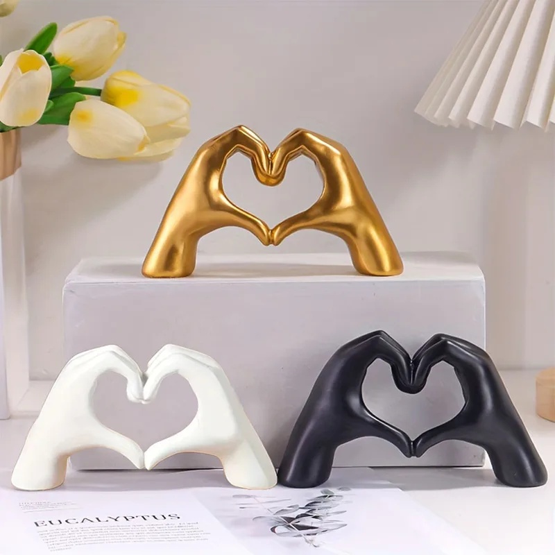 Quiet Luxury Lifestyle - Scultura in Resina con Gesto d'Amore,